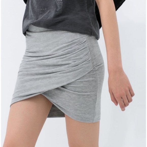 Zara Dresses & Skirts - Zara tulip front Gray size S